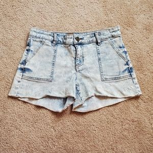Kut From the Kloth jean shorts light wash size 8